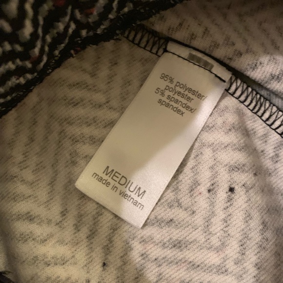 Patterned circle skater skirt - Picture 6 of 6